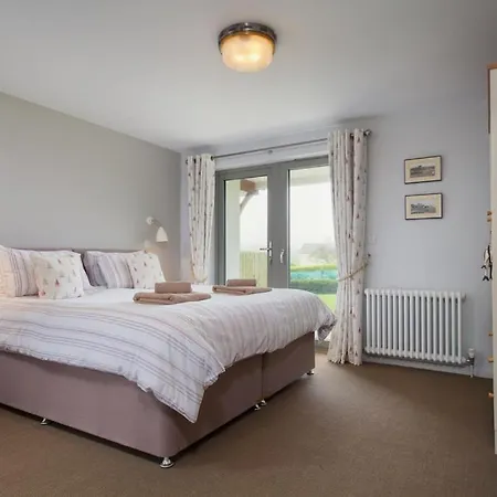 Sloopside Main House In The Heart Of With Sea Views *