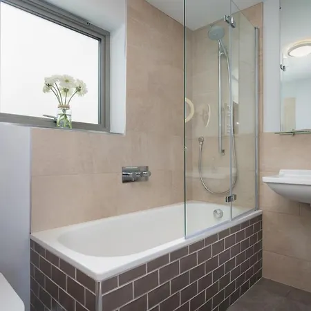 Sloopside Main House In The Heart Of With Sea Views