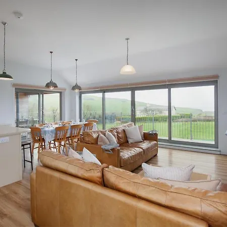 Sloopside Main House In The Heart Of With Sea Views Apartment